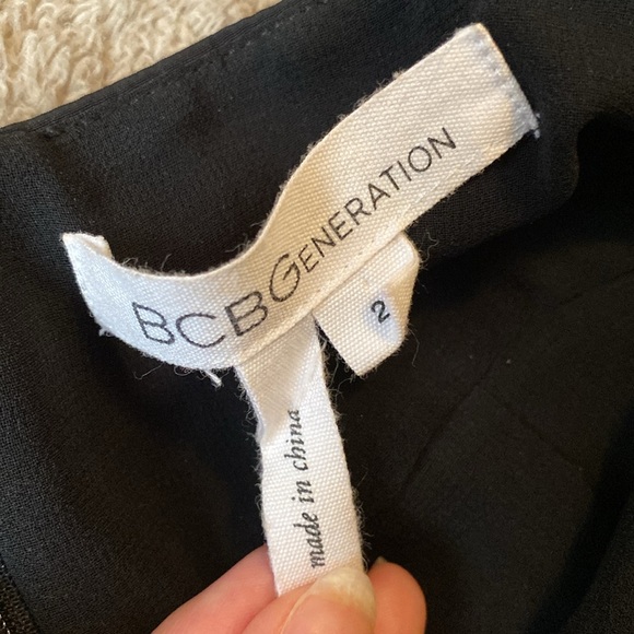 Vintage BCBG DRESS - Picture 4 of 13